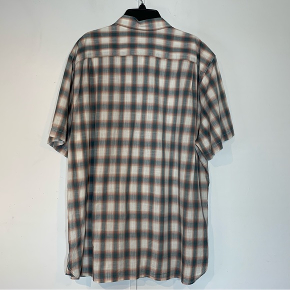 Vince Shadow Plaid Short Sleeve Shirt in Off White/Palisades Blue - Picture 7 of 14
